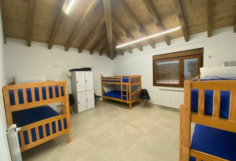 Albergue De Peregrinos Fuente Sidres