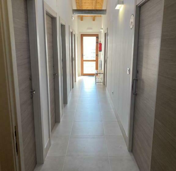 Albergue De Peregrinos Fuente Sidres