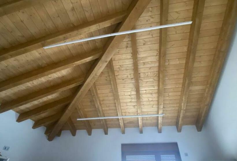 Albergue De Peregrinos Fuente Sidres