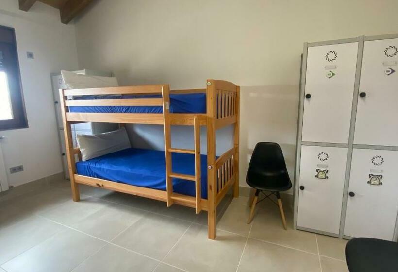 Albergue De Peregrinos Fuente Sidres