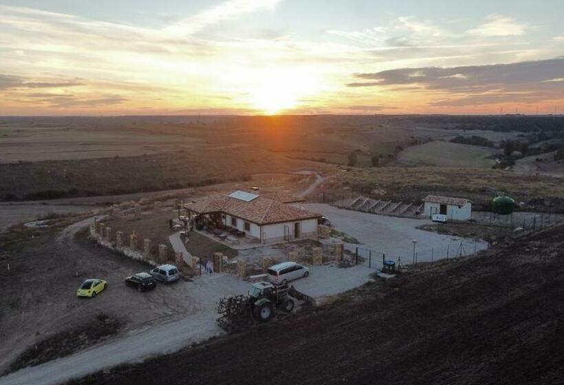 Albergue De Peregrinos Fuente Sidres