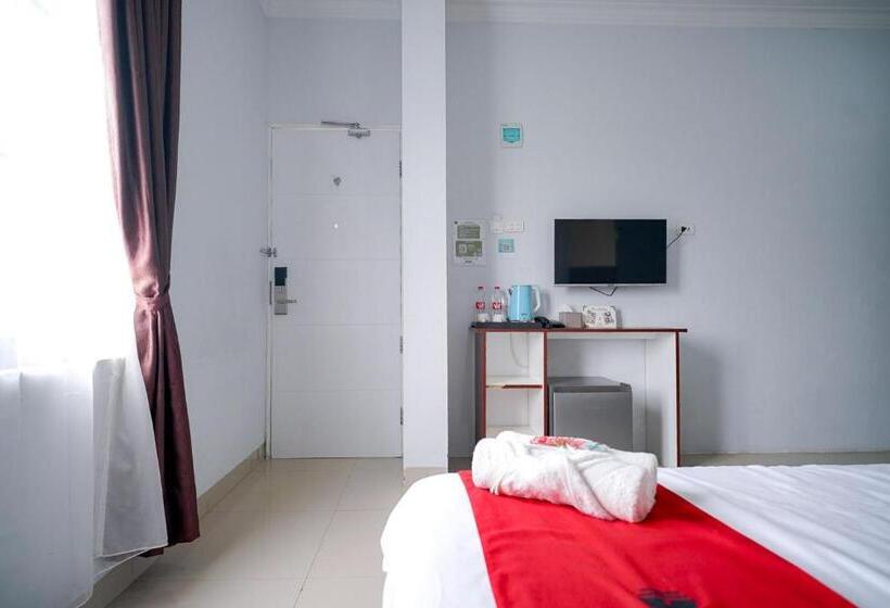 酒店 Reddoorz Premium At Raja Hostel Syariah