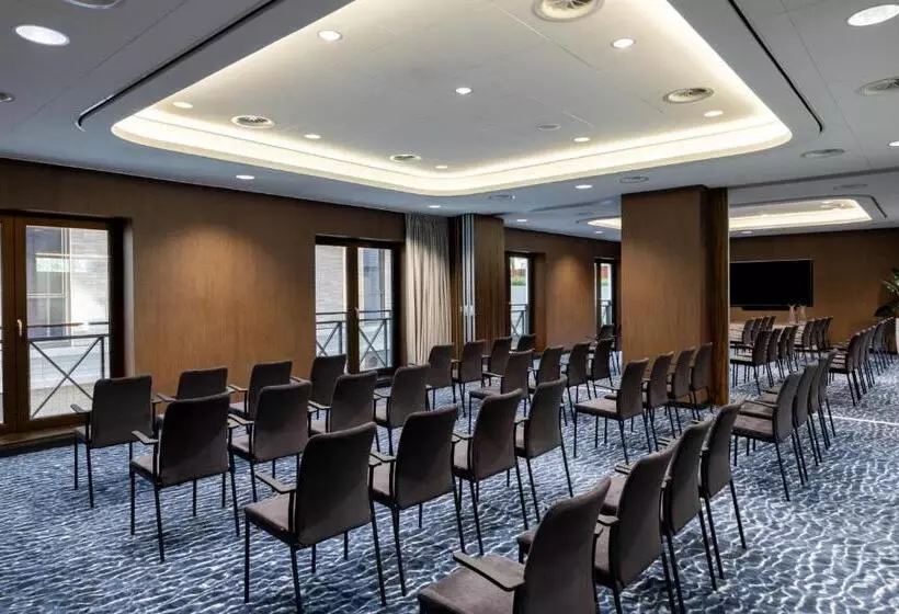 هتل The Den, Shertogenbosch, A Tribute Portfolio