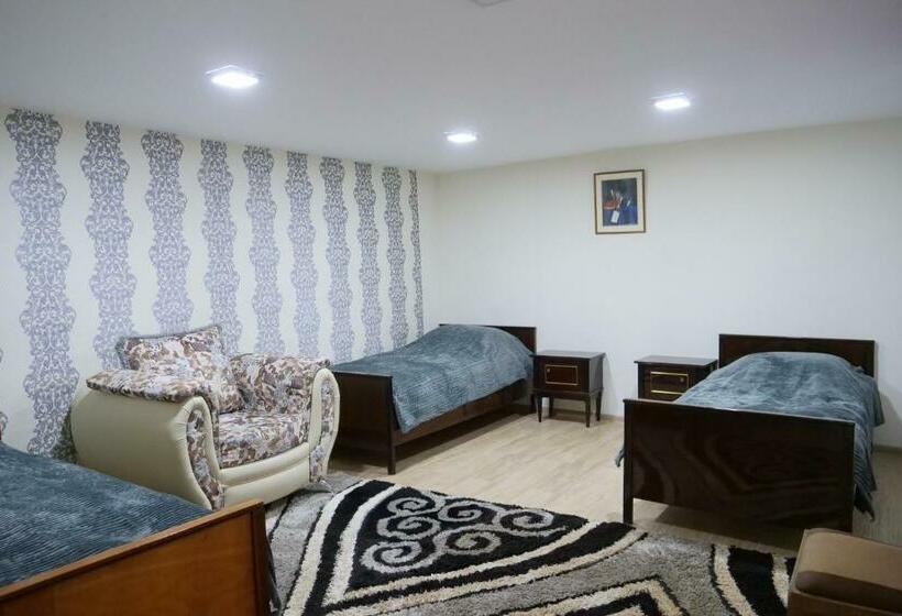 پانسیون Guest House Kumayri