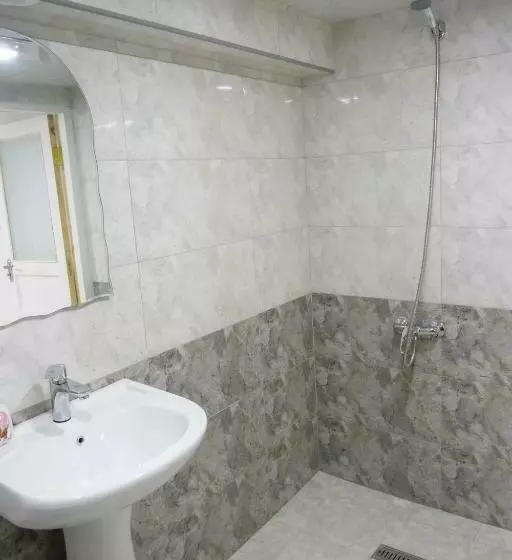 پانسیون Guest House Kumayri