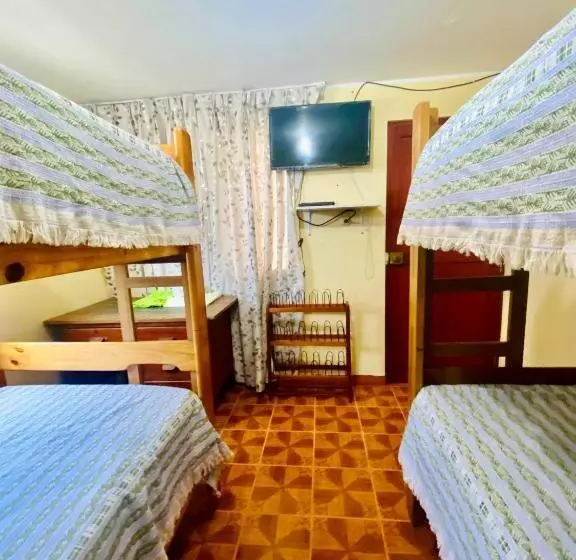 پانسیون Hospedaje Anais