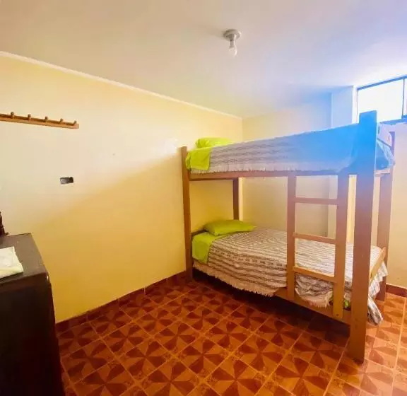 پانسیون Hospedaje Anais