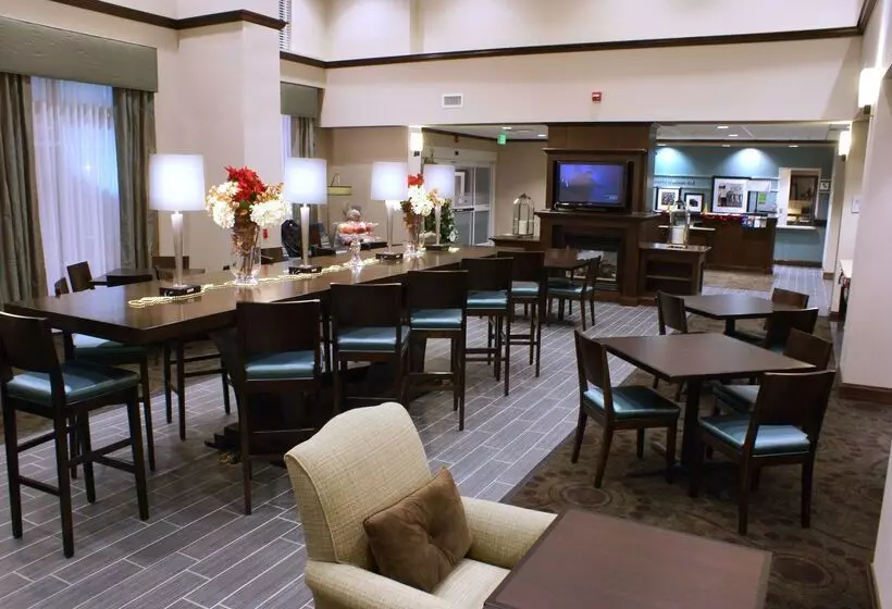 Hampton Inn & Suites Suisun City Waterfront