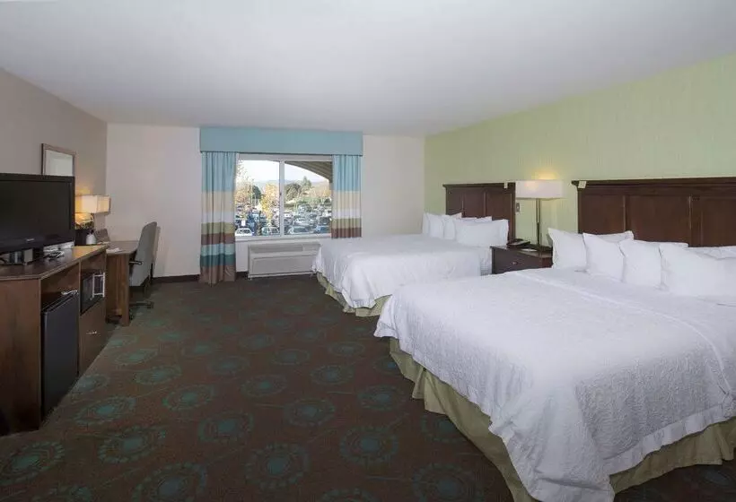 Hampton Inn & Suites Suisun City Waterfront