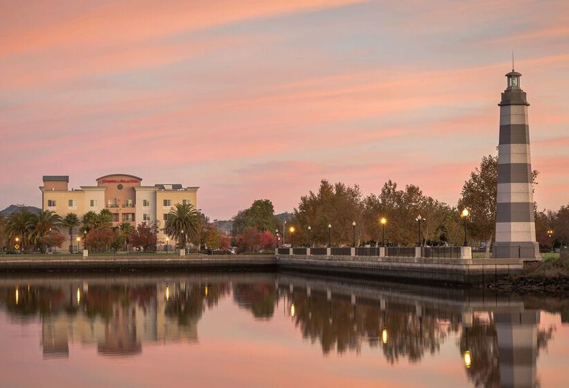 Hampton Inn & Suites Suisun City Waterfront