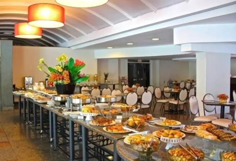 בית מלון כפרי Boulevard Plaza