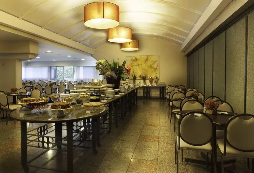 בית מלון כפרי Boulevard Plaza