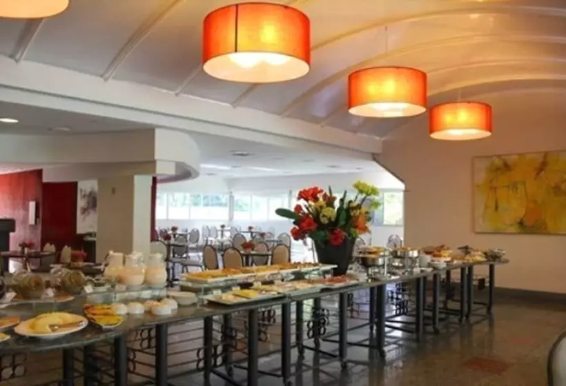 בית מלון כפרי Boulevard Plaza