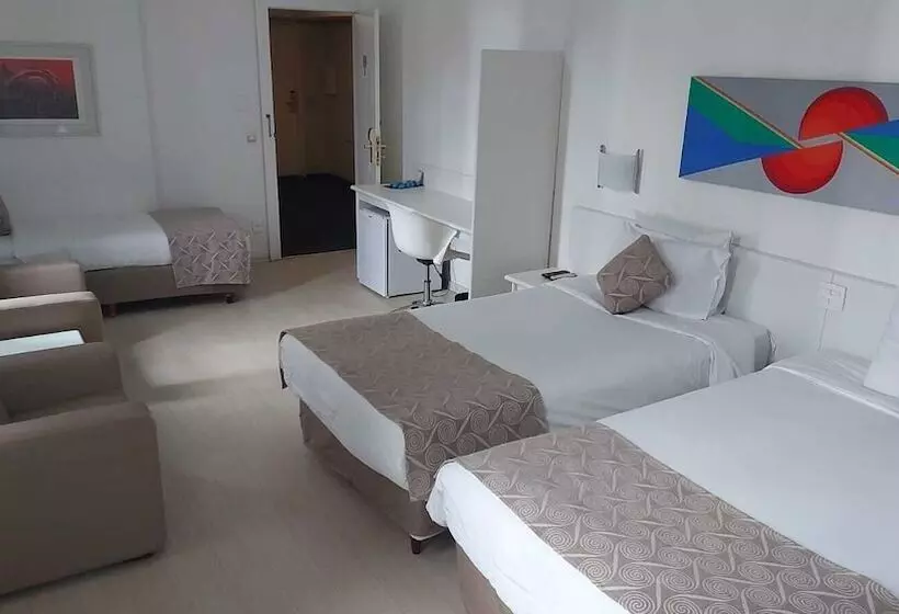 בית מלון כפרי Boulevard Plaza