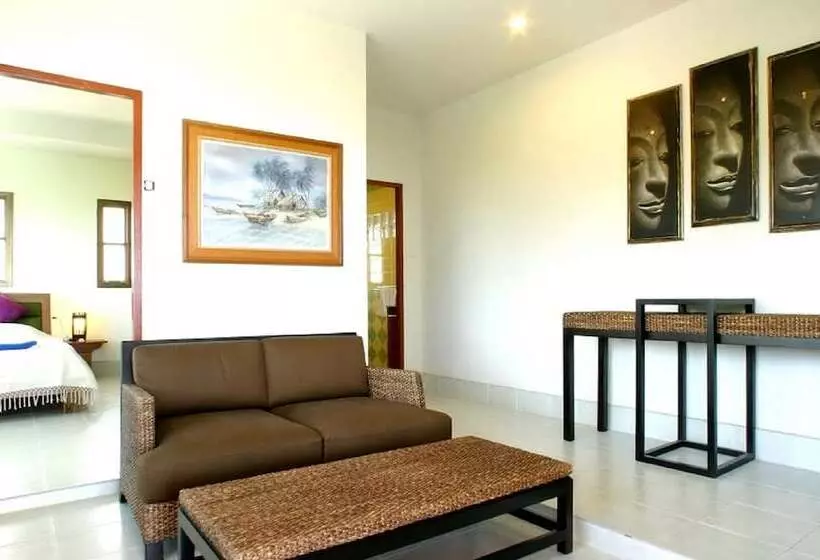 בית מלון כפרי Chaweng Bay View Resort