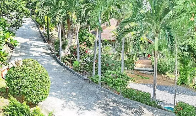 בית מלון כפרי Chaweng Bay View Resort