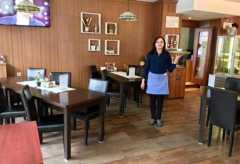 בית מלון כפרי Cosmos