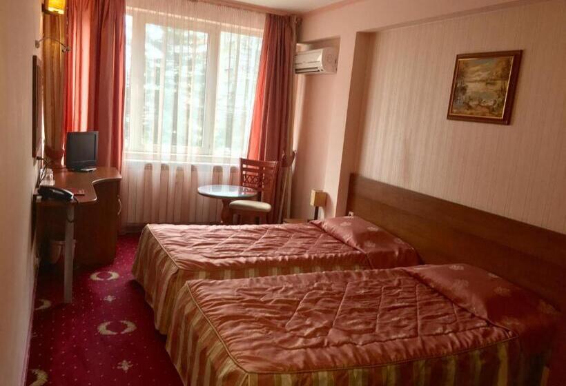 בית מלון כפרי Cosmos