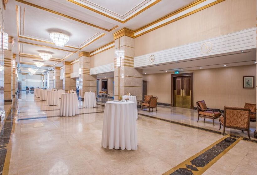 فندق Crowne Plaza Istanbul Asia, An Ihg