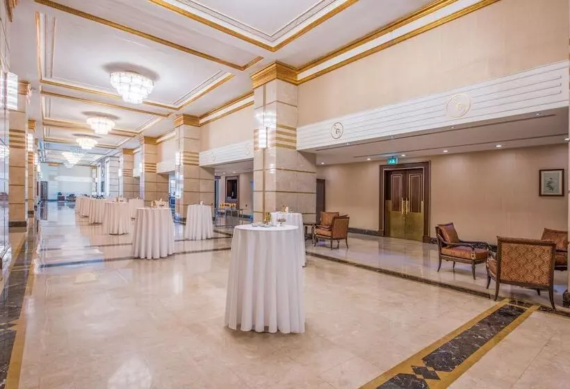 Otel Crowne Plaza Istanbul Asia, An Ihg