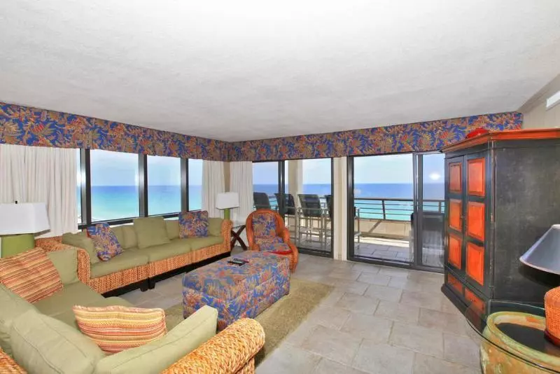 ホテル Emerald Towers 206  1784246