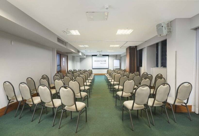 Hotel Golden Tulip Porto Vitoria