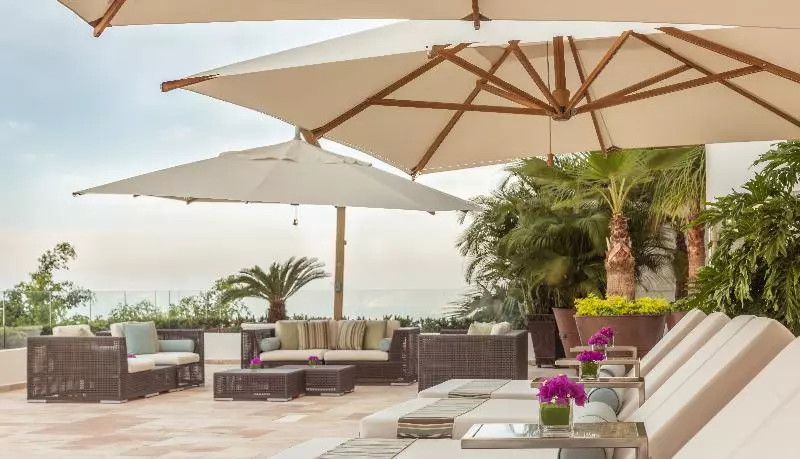 בית מלון כפרי Grand Miramar All Luxury Suites & Residences