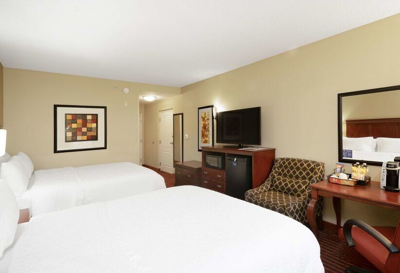 Отель Hampton Inn Covington, Ga