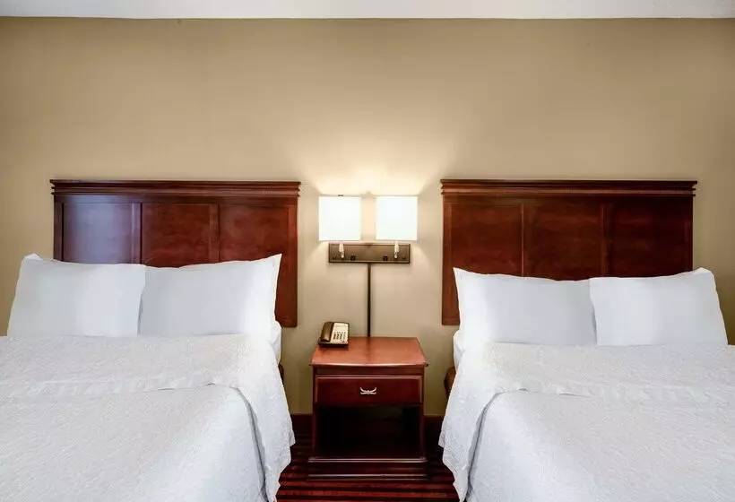 호텔 Hampton Inn Covington, Ga