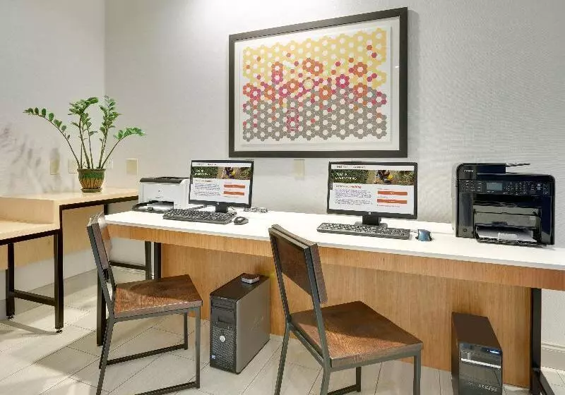 Holiday Inn Express Hotel & Suites Dublin, An Ihg