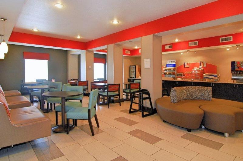 هتل Holiday Inn Express Destin E Commons Mall Area, An Ihg