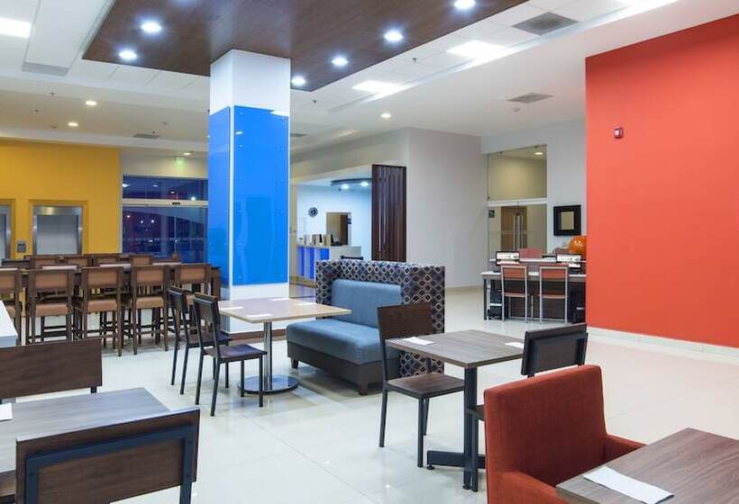فندق Holiday Inn Express Manzanillo, An Ihg