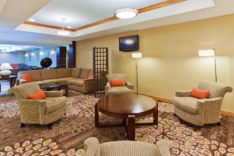 Hotel Holiday Inn Express & Suites Alexandria   Fort Belvoir, An Ihg