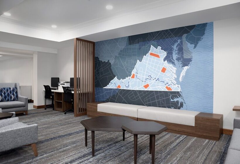 בית מלון כפרי Holiday Inn Express & Suites Alexandria   Fort Belvoir, An Ihg