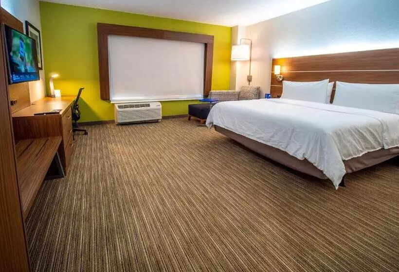 Отель Holiday Inn Express & Suites   Oklahoma City Airport, An Ihg