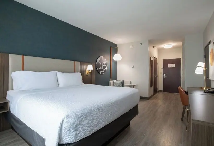 هتل Holiday Inn Oklahoma City Airport