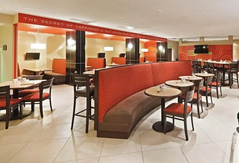هتل Holiday Inn Oklahoma City Airport
