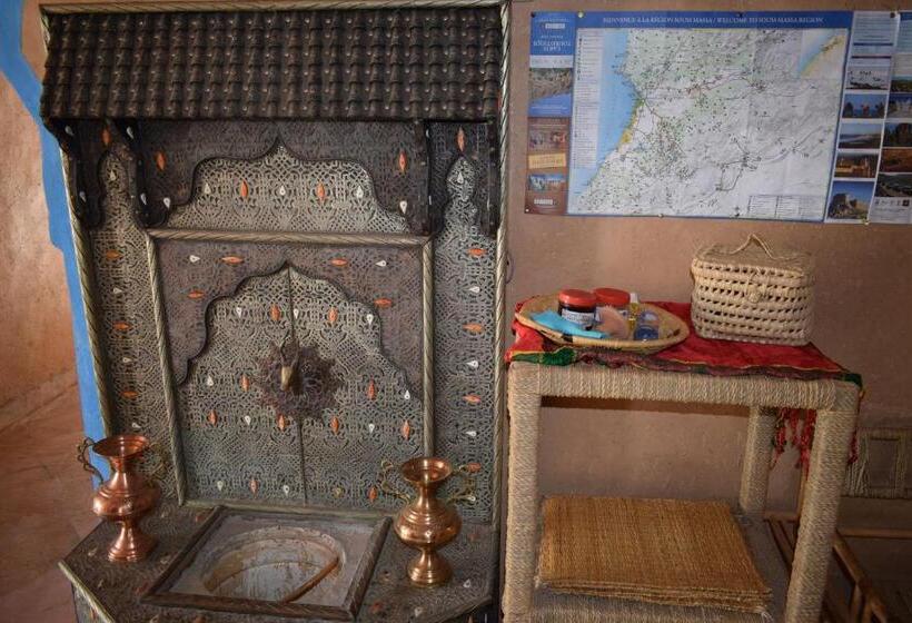 Отель Maison D Hotes La Tour De Toile