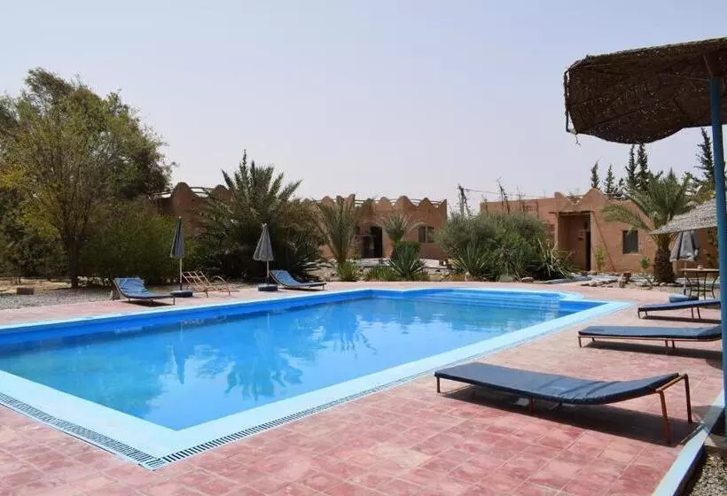 Отель Maison D Hotes La Tour De Toile