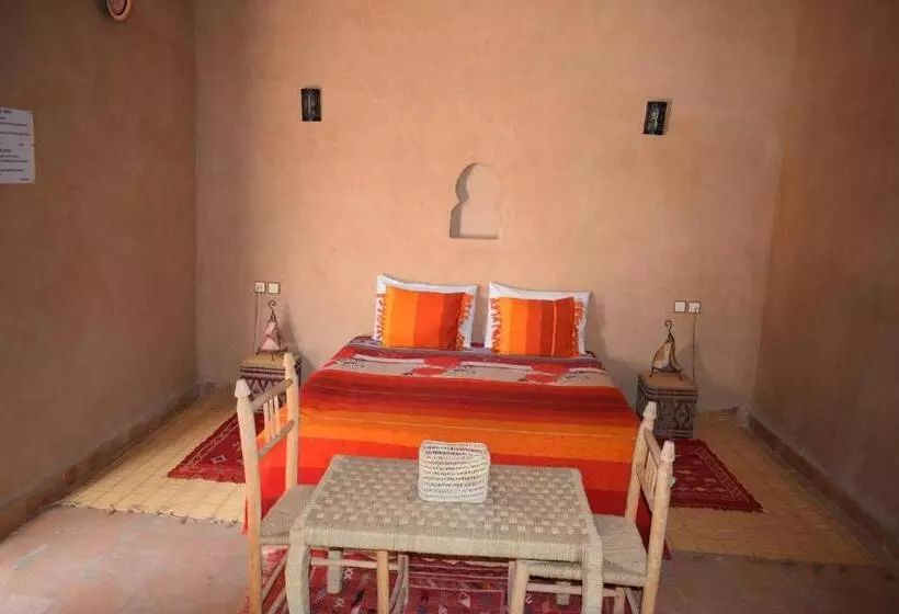 Отель Maison D Hotes La Tour De Toile