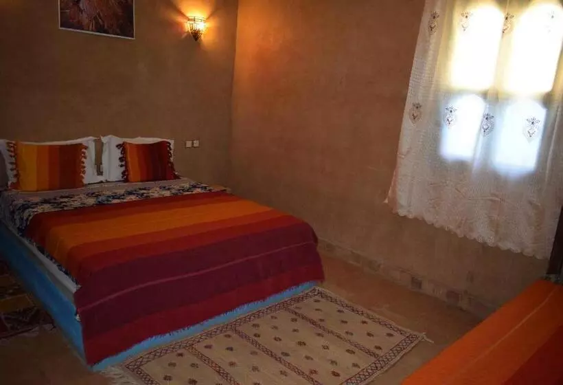 Отель Maison D Hotes La Tour De Toile