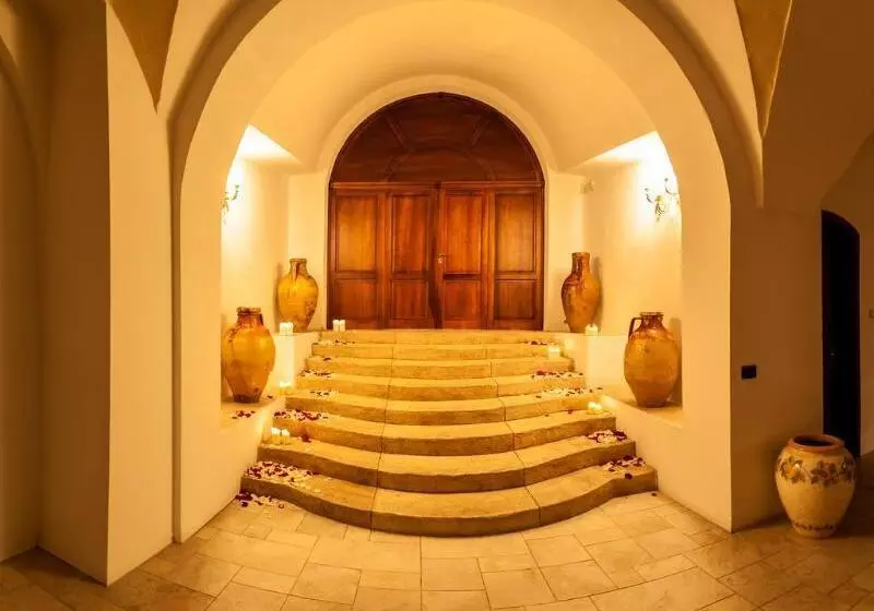 هتل Masseria Relais Del Cardinale