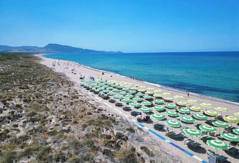 Hotelli Mimose Beach Village