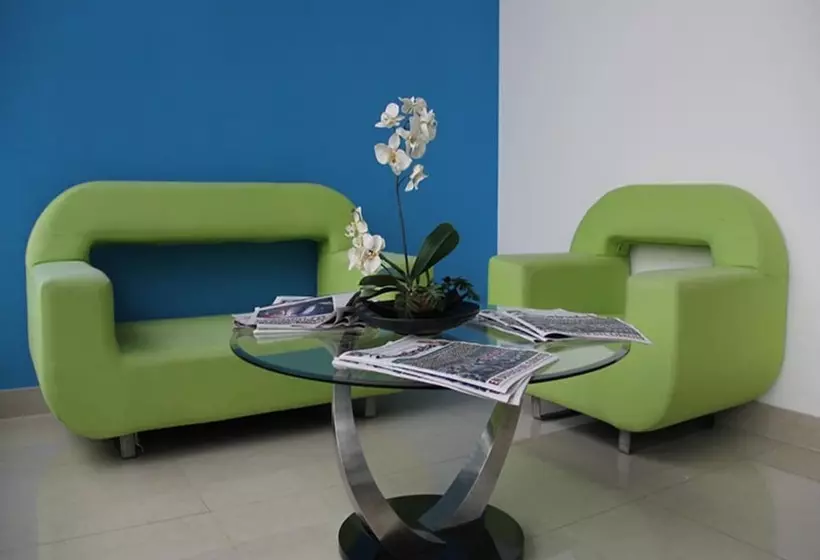 ホテル Misión Express Xalapa Centro
