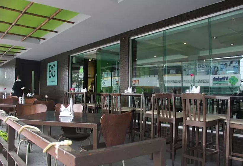 ホテル Misión Express Xalapa Centro