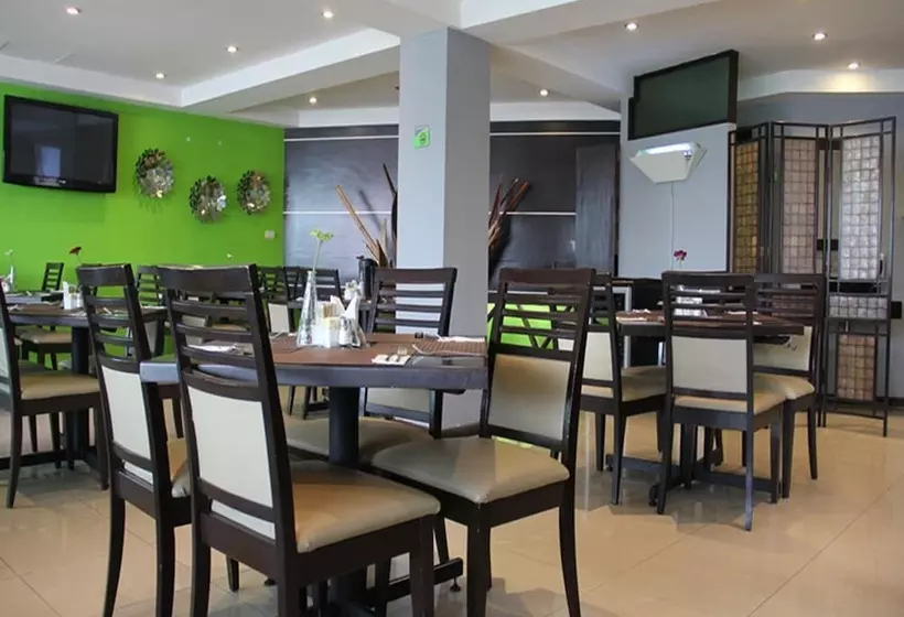 ホテル Misión Express Xalapa Centro