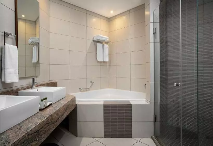 Premier Hotel O.r. Tambo