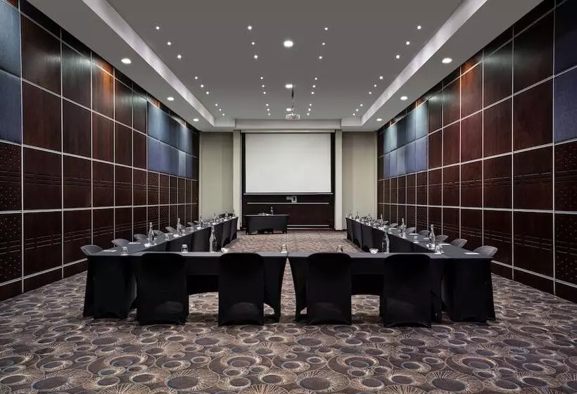 Premier Hotel O.r. Tambo