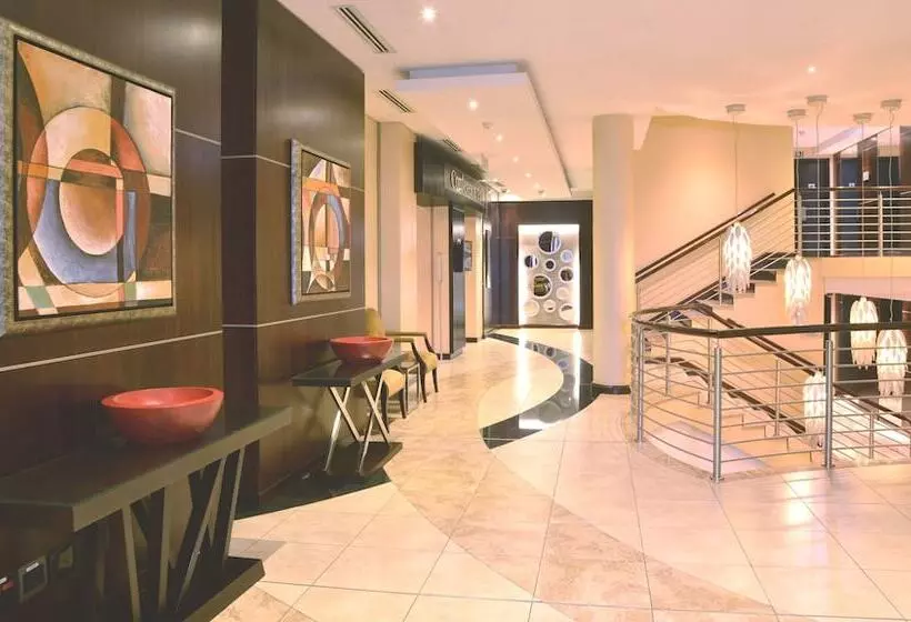 Premier Hotel O.r. Tambo