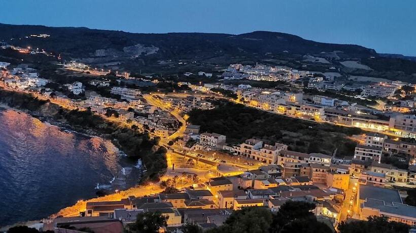 酒店 Mimose Beach Village